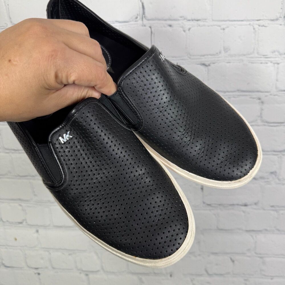 Michael Kors Loafer Flats Women Size 8 Black Eyelet Preppy Slip On Comfort Shoes - Picture 10 of 12